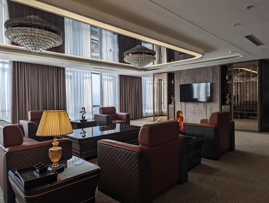 Muong Thanh Luxury Као Банг Екстериор снимка