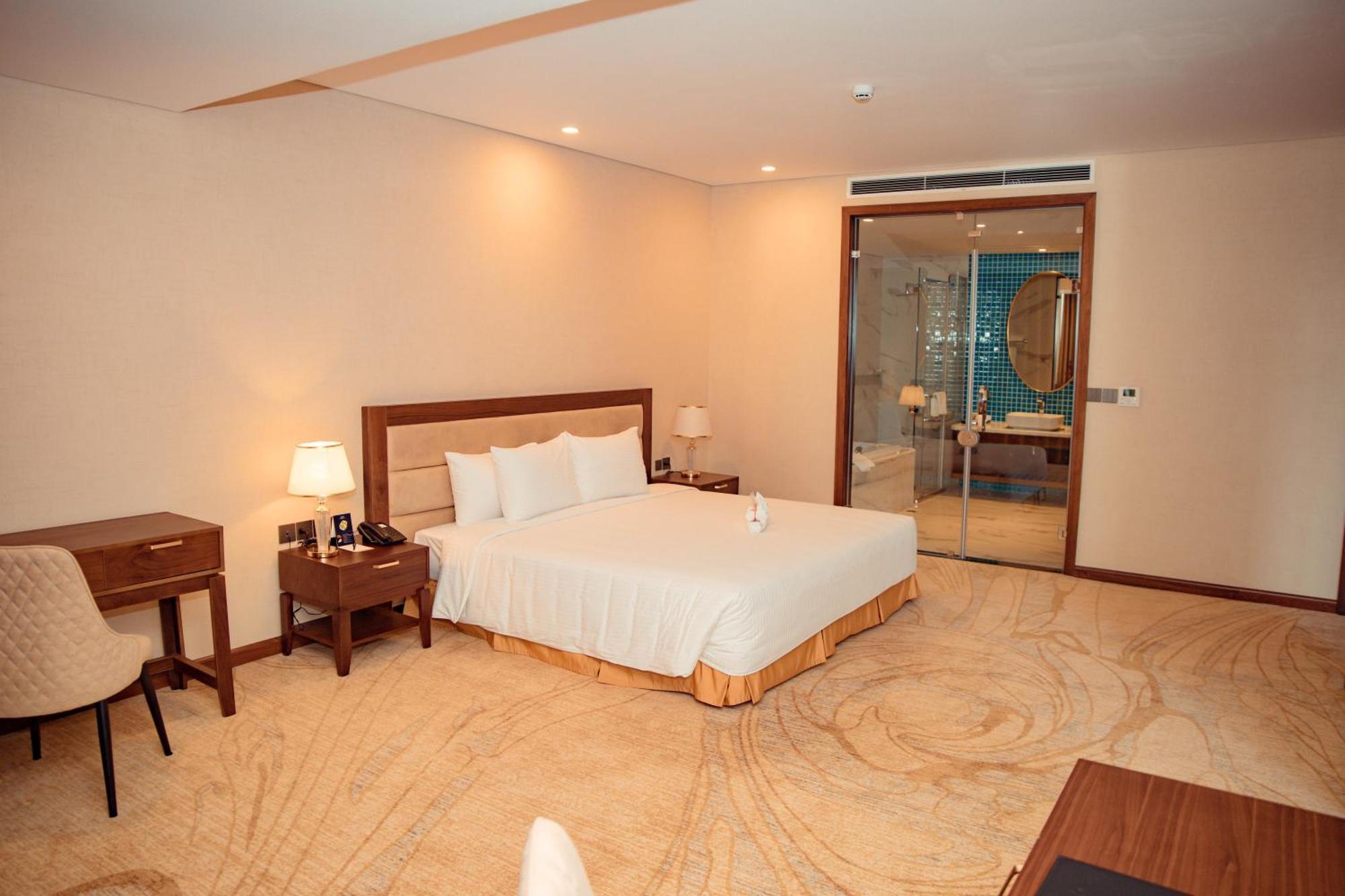 Muong Thanh Luxury Као Банг Екстериор снимка