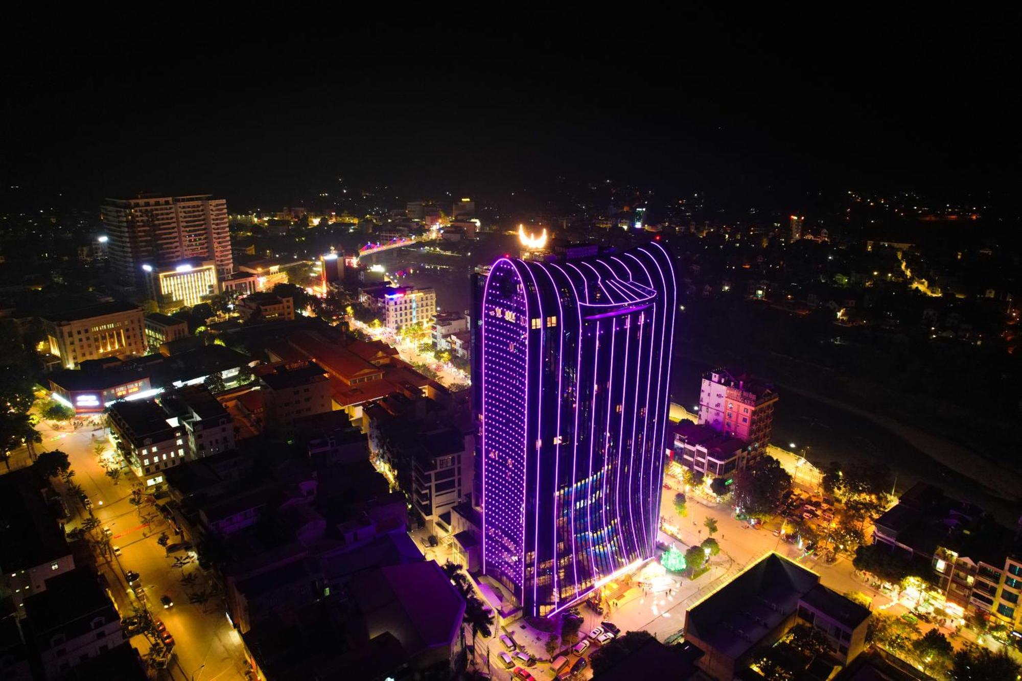 Muong Thanh Luxury Као Банг Екстериор снимка