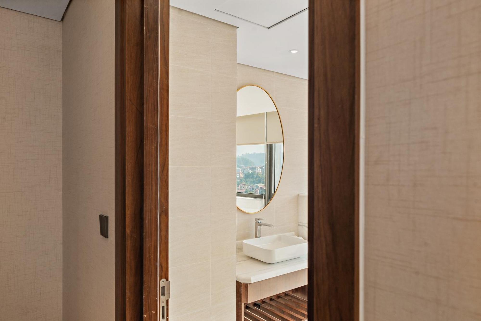 Muong Thanh Luxury Као Банг Екстериор снимка